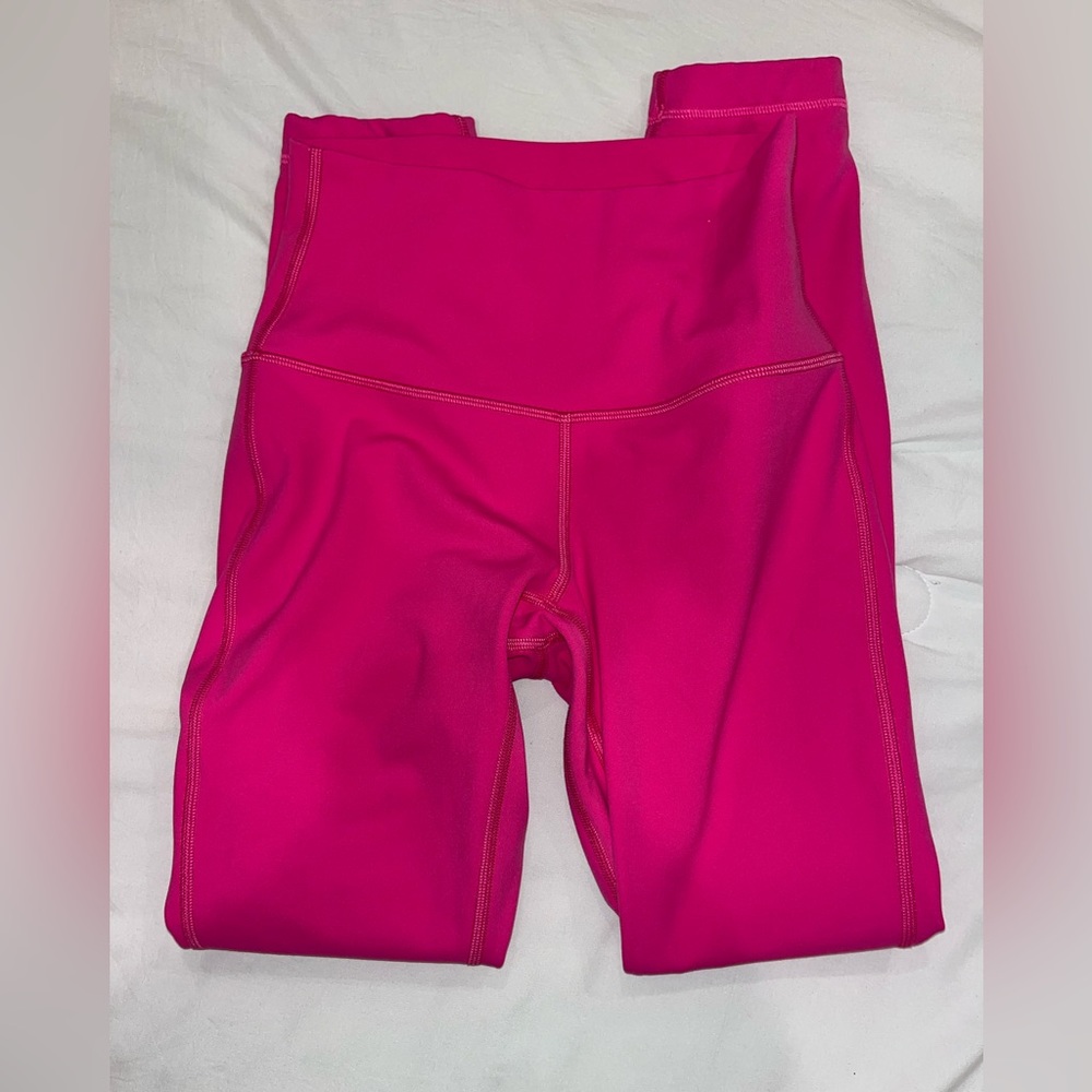 Size 4 sonic pink lululemon align leggings!